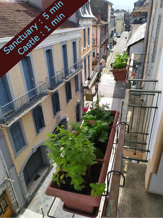 Private Independant Flat - Lourdes City Center - 2 Balconies 외부 사진