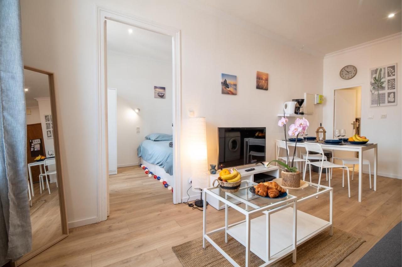 Private Independant Flat - Lourdes City Center - 2 Balconies 외부 사진
